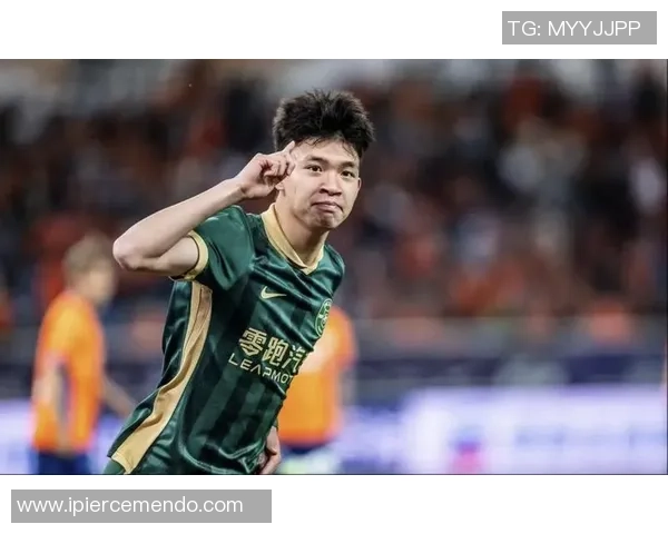 澳洲年轻小将崭露头角足球明星之路的奋斗与梦想